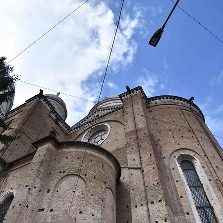 Апартаменты Prato Della Valle